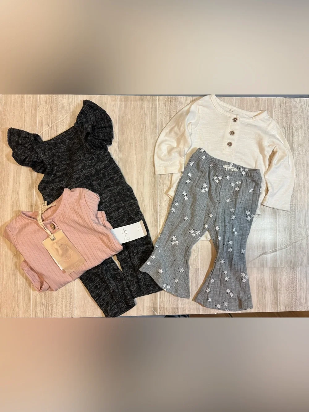Jessica Simpson Girls Clothes (4 pieces) 3-6M